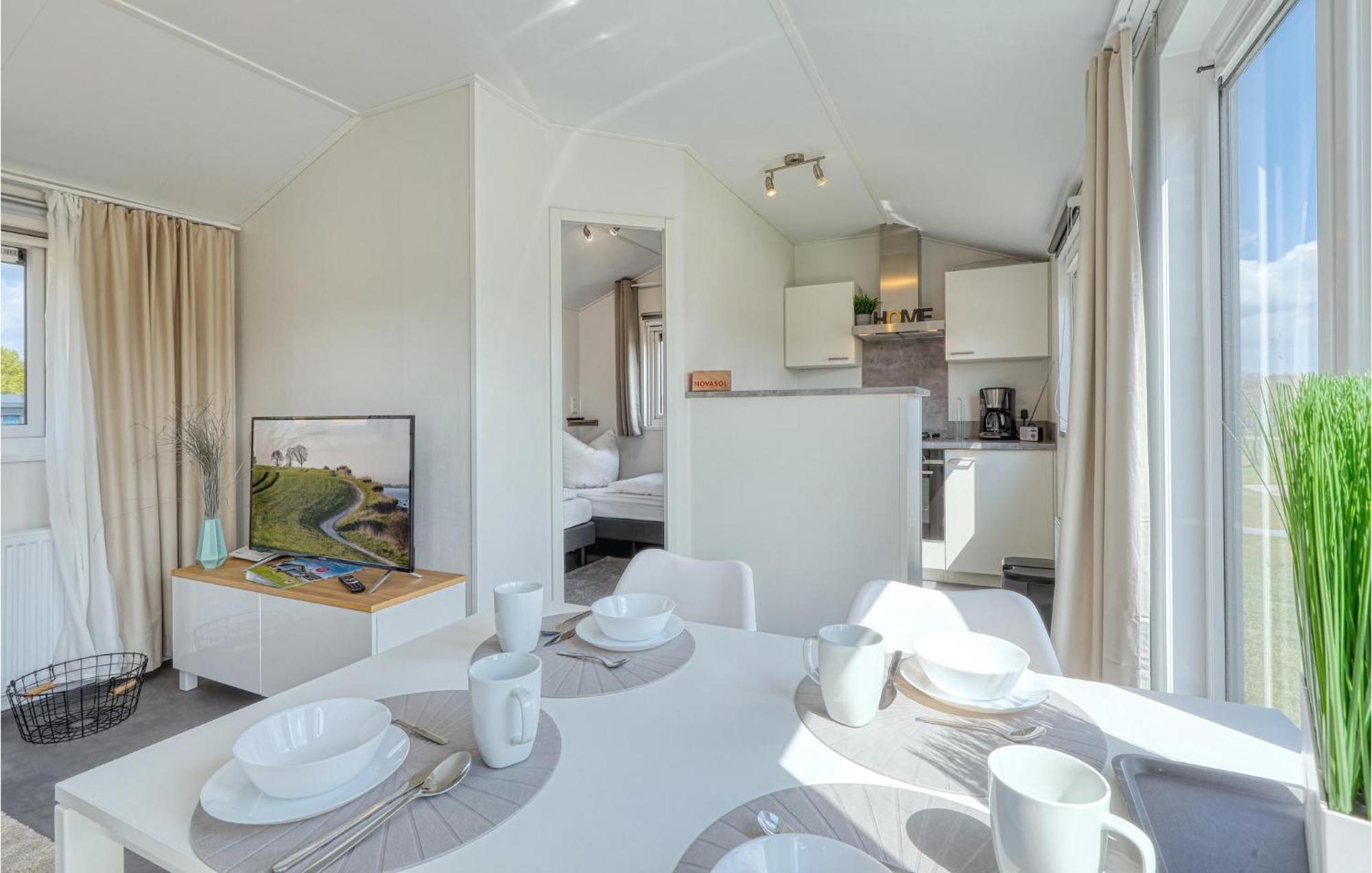 Lovely Home In Suesel With House A Panoramic View Susel Bagian luar foto